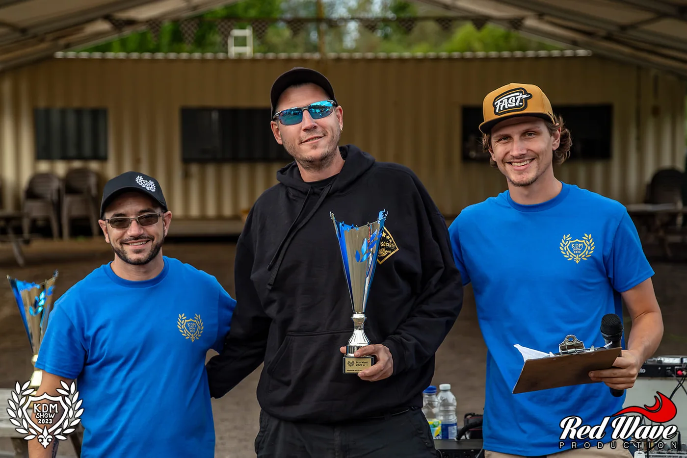 Remise de trophée au KDM Show